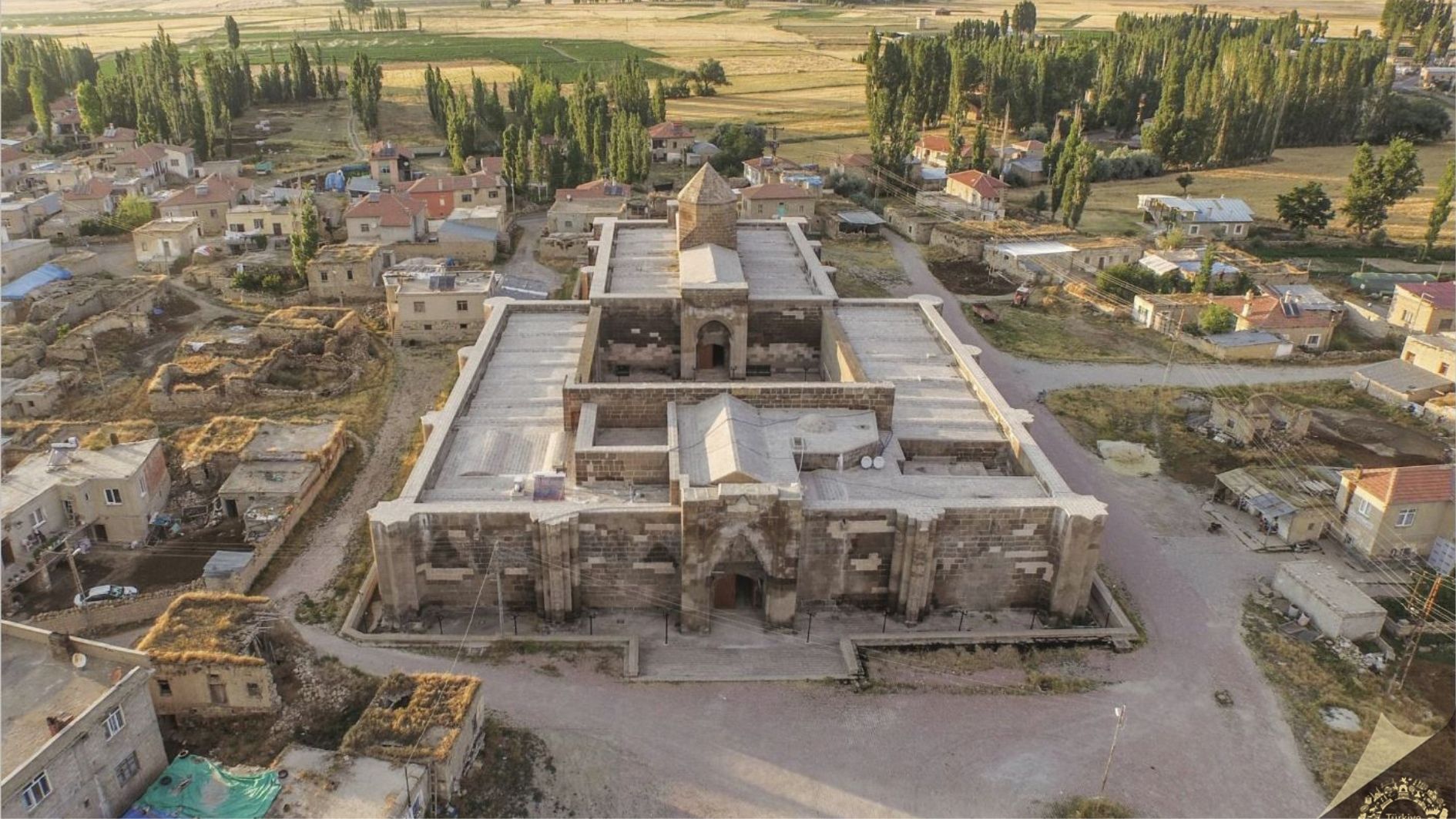 Karatay Han