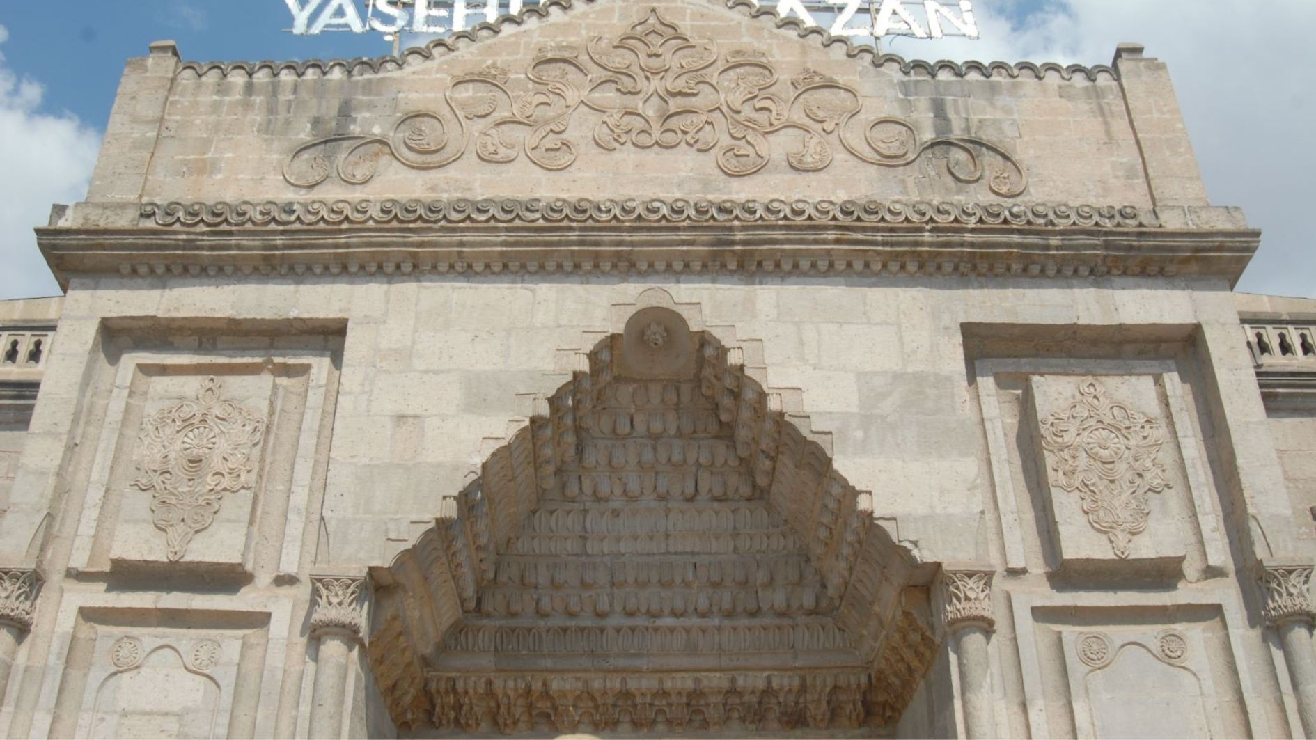 Aksaray Grand Mosque