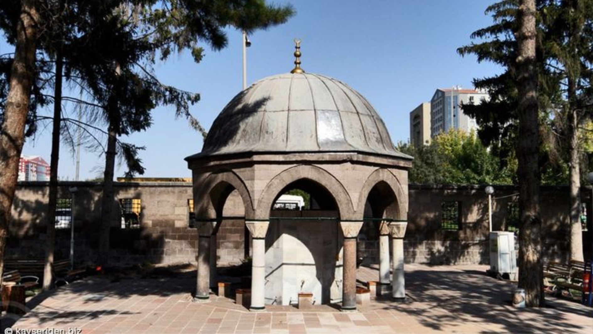 Kurşunlu Mosque