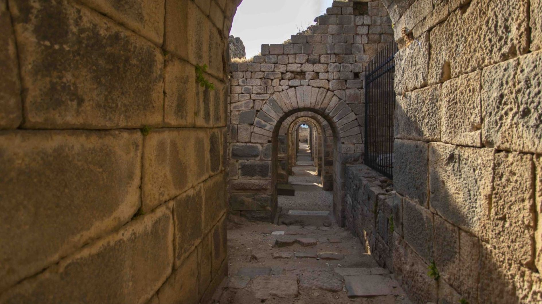 Bergama Akropolü Arkeolojik Alanı