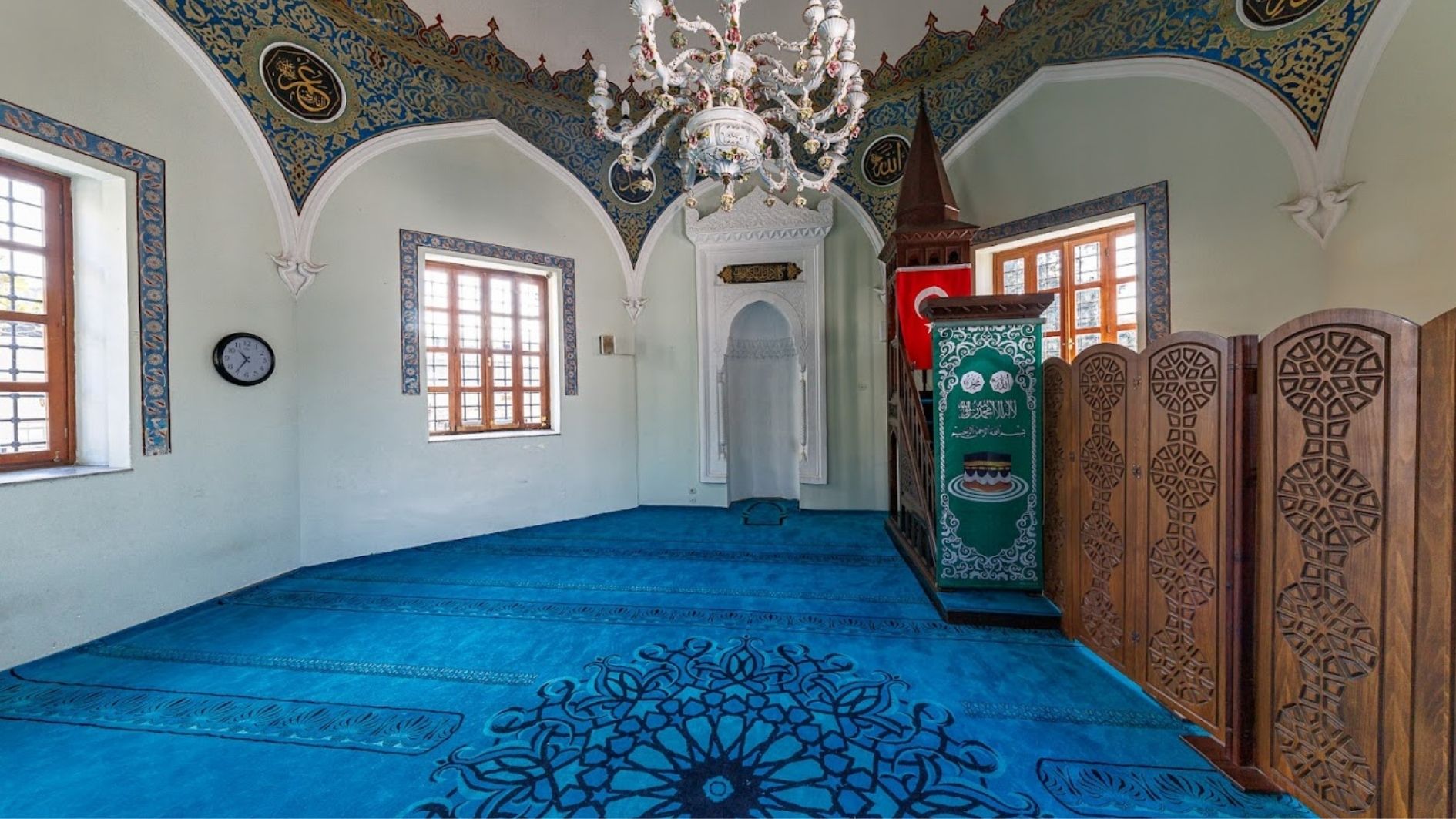 Yalı Camii (Konak Camii)