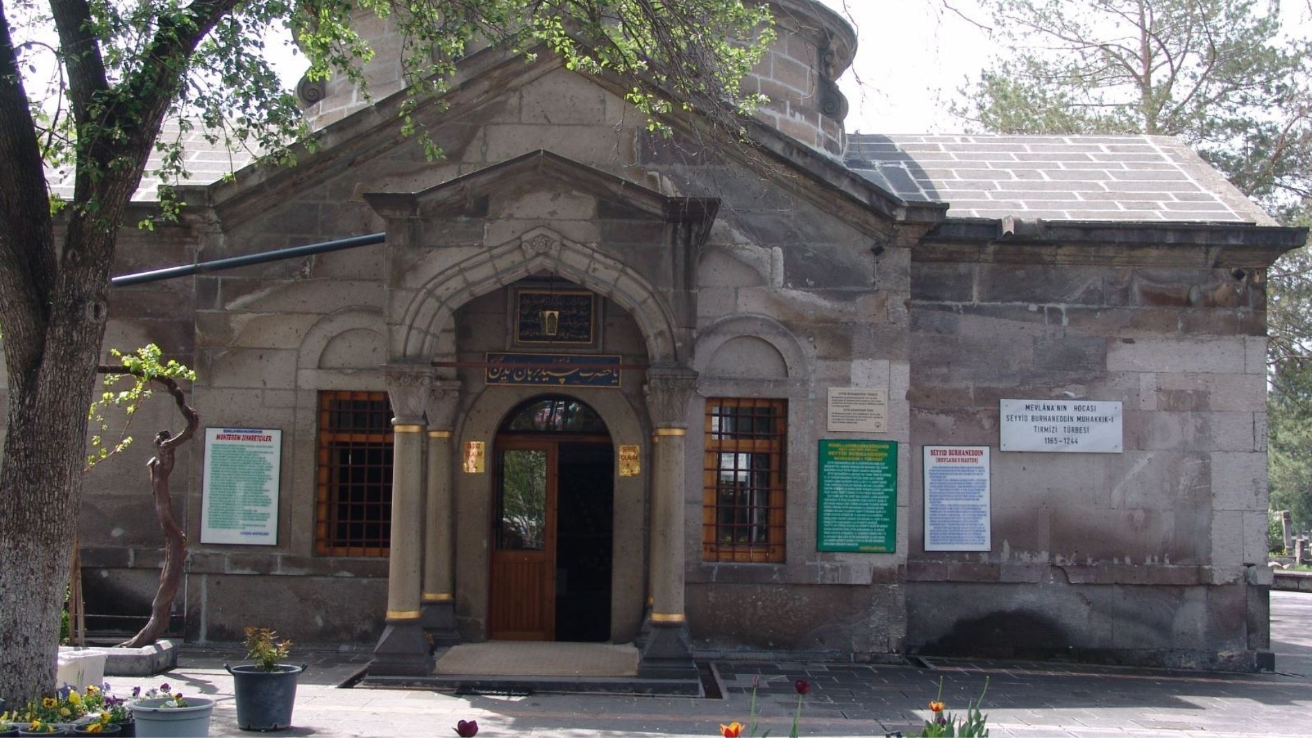 Seyyid Burhaneddin Tomb